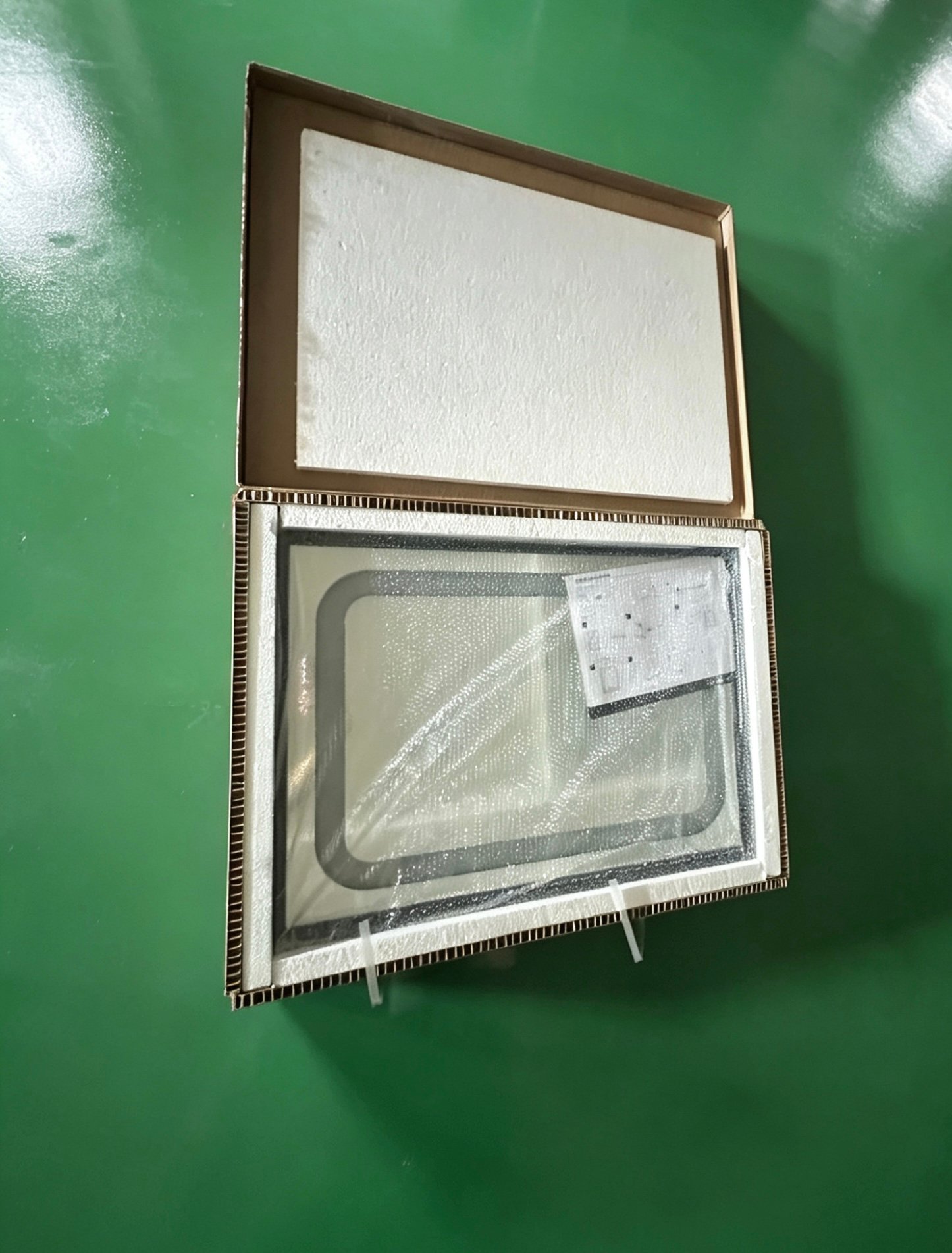Mirror packaging customization